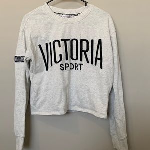 XS Victoria Sport cropped sweater / sweat shirt